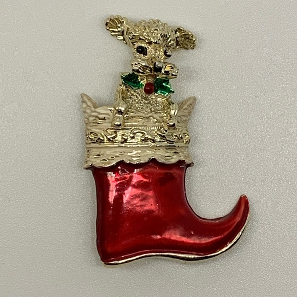 Vintage GERRY’S Red Enamel DOG & STOCKING Pin Brooch~ Christmas Holiday - Picture 1 of 6